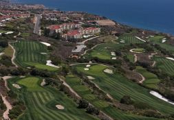 Un homme armé arrêté dimanche sur un golf de Trump en Californie, avant la visite du président