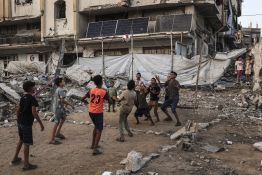 Gaza: 8 morts et plus de 60 disparus dans l'effondrement d'un immeuble