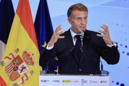 Macron annonce un dernier sommet Choose France en janvier, avant son départ