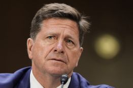 Donald Trump va nommer le directeur du renseignement américain au poste de référent IA