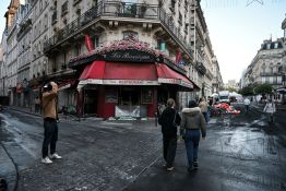 Au lendemain du chaos, la France sous tension