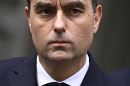 Violences en France: le Premier ministre dit avoir demandé de «déclencher un certain nombre de couvre-feux»