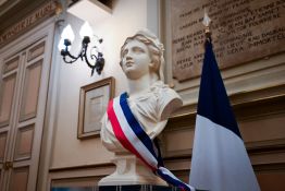 Crise politique et violences en France: les derniers développements