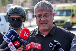 Cisjordanie: l'armée israélienne annonce avoir tué deux auteurs d'une attaque qui a fait cinq blessés