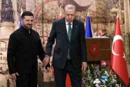 Erdogan demande à Moscou et Kiev d'agir de «façon responsable» en mer Noire