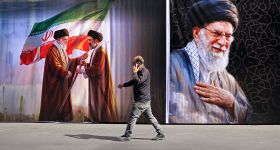 Ali Khamenei: quatre décennies de pouvoir