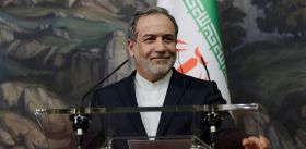 Iran : Araghchi propose des discussions avec Paris, Berlin et Londres