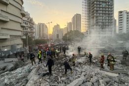 Israël frappe au coeur de Beyrouth, vise les ponts sur le Litani, 56 morts mercredi