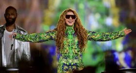 Brésil: concert géant de la star Shakira sur la plage de Copacabana