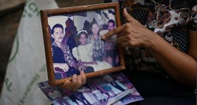 Colombie: les survivants cherchent les affaires de leurs proches