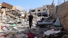 Tyr: reconstruire un quotidien au milieu des décombres