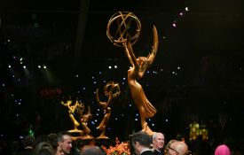 «Widow's Bay» et «The Pitt» dominent les Emmy Awards