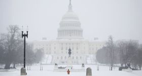 États-Unis: la tempête hivernale qui fige le pays