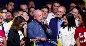Brésil: Lula réélu, Bolsonaro réclame l’annulation du vote