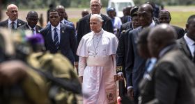 Léon XIV au Cameroun: entre ferveur et fractures