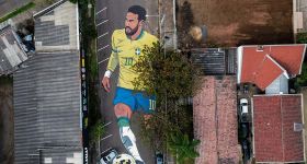 Brésil: une fresque géante de Neymar à quelques heures du Mondial