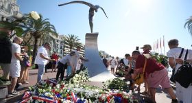  Nice : dix ans après l'attentat, entre commémoration et Mondial