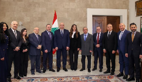Aoun rejette les allégations de siège de la communauté chiite