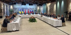 Pourparlers à Istanbul: Moscou pose des conditions «inacceptables», selon Kiev
