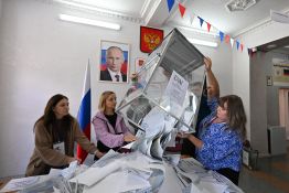 Russie: le parti de Poutine largement en tête des législatives marquées par des attaques ukrainiennes