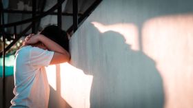 Suicides de jeunes: les «attaques» psychologiques et l’absurde!