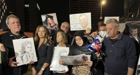 Après la visite papale, les familles des victimes du port ravivent leur appel