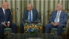 Aoun et Mitsotakis appellent à un nouvel élan dans les relations libano-grecques