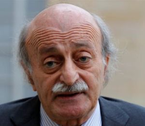 Washington fustige Joumblatt et réaffirme son exigence du désarmement du Hezbollah