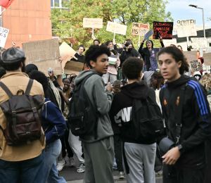 France: les mobilisations gagnent les facs