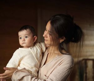Le mythe de l’instinct maternel: la mère n’est pas programmée pour aimer