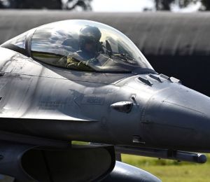 Taïwan reçoit ses deux premiers avions de combat américains F-16V