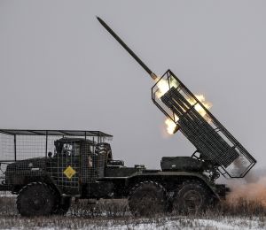 La Russie affirme que l'Ukraine a attaqué deux de ses raffineries, Kiev dément
