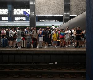 Un train pour Varsovie frappé par un drone russe en Ukraine