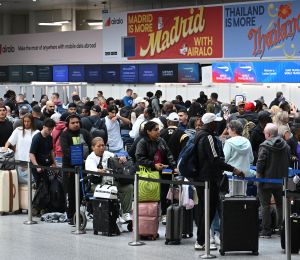 Royaume-Uni: un «défaut logiciel» à l'origine de milliers de vols annulés