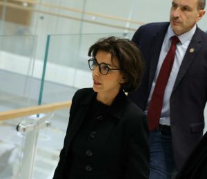 Le procès pour corruption de Rachida Dati s'est ouvert à Paris, en l'absence de Carlos Ghosn