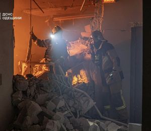 Ukraine: 18 blessés par une attaque de missiles et drones russes sur Kiev
