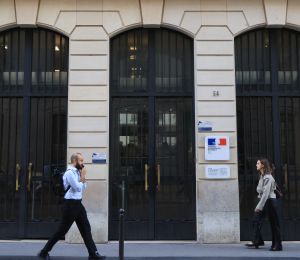 France: les cours suspendus lundi dans «400 à 500» lycées, débat sur les violences