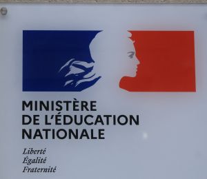 Blocages de lycées: en île-de-France, plus de 800 interpellations, 85% de mineurs