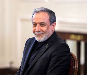 L'Iran dit aux États-Unis qu'il n'y a pas de «solution militaire» à leur conflit  