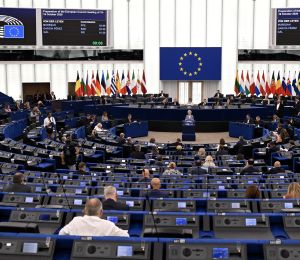 L’UE sanctionne près de 1.600 individus et entités liés à la guerre russe contre l’Ukraine