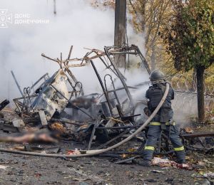 Ukraine: une frappe russe contre deux bus fait au moins 30 morts dans l'est