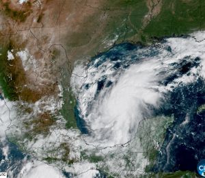 L'ouragan Isaias se renforce et menace le sud des États-Unis