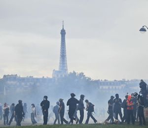 «On lâche rien»: les lycéens et étudiants français manifestent à nouveau massivement