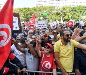 Manifestation en Tunisie contre la vie chère et pour les libertés