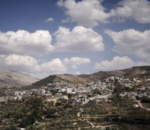 Syrie: un civil tué par des tirs israéliens à Deraa, des oliveraies déracinées à Qouneitra