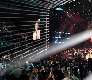 Retour triomphal d'une célèbre chanteuse à Damas, après 15 ans d'exil