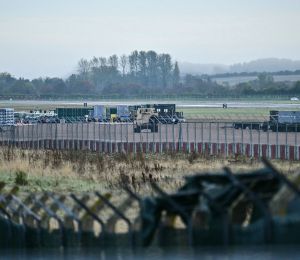 Incident près d'une base militaire: Israël dit avoir averti Londres