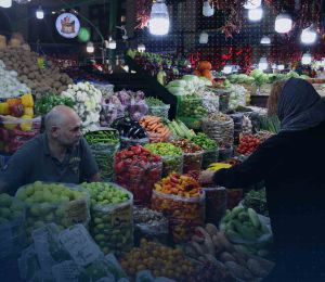 Iran: dans les bazars de Téhéran, la crise étouffe les commerçants