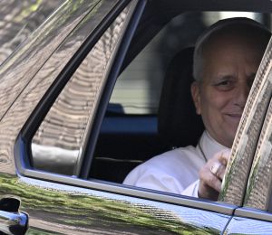 Le pape Léon XIV hospitalisé pour être opéré du poumon