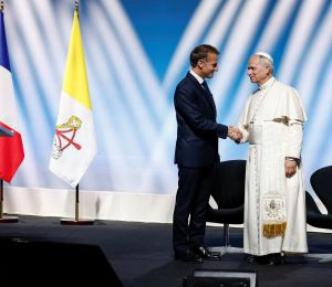 À Metz, le pape Léon XIV en chantre de la paix en Europe